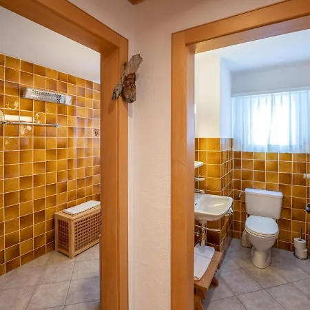 Chesa Clues 6 By Interhome *