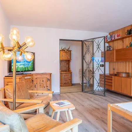 Chesa Clues 6 By Interhome *