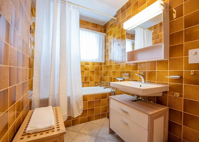 Chesa Clues 6 By Interhome